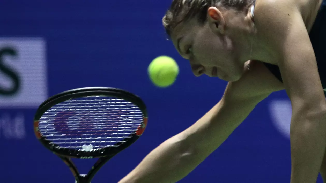 Simona Halep a fost eliminată în faza grupelor Turneului Campioanelor, după o victorie și două înfrângeri. (FOTO: EPA)