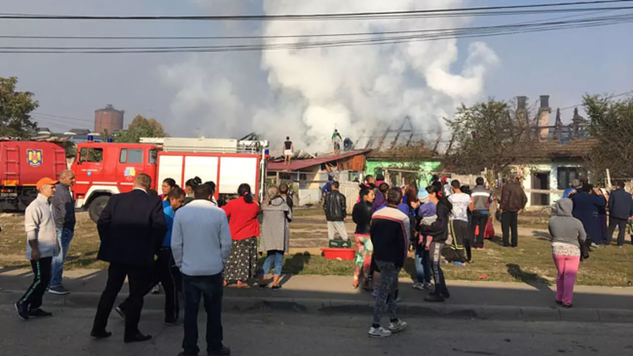 Incendiu violent în Câmpia Turzii