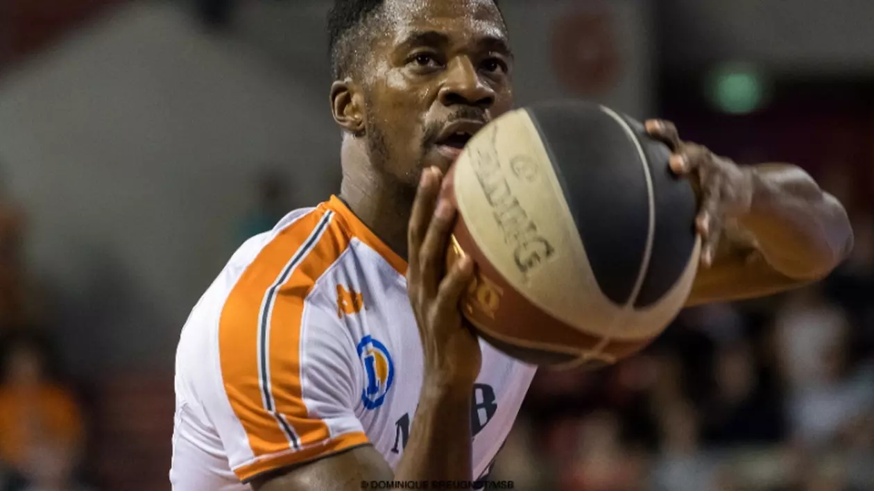 CSM Oradea are meci greu cu Le Mans, în Basketball Champions League. Americanul Giordan Watson, ex-Energia Rovinari, coordonatorul naționalei României, joacă la Le Mans (Franța).