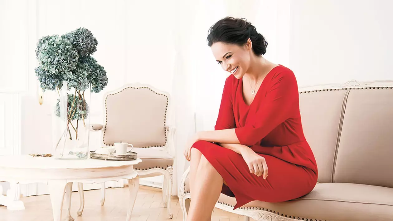 andreea marin, la o sedinta foto