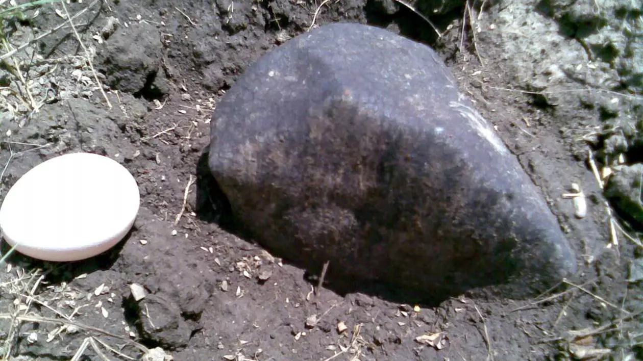 Meteorit căzut în Buzău