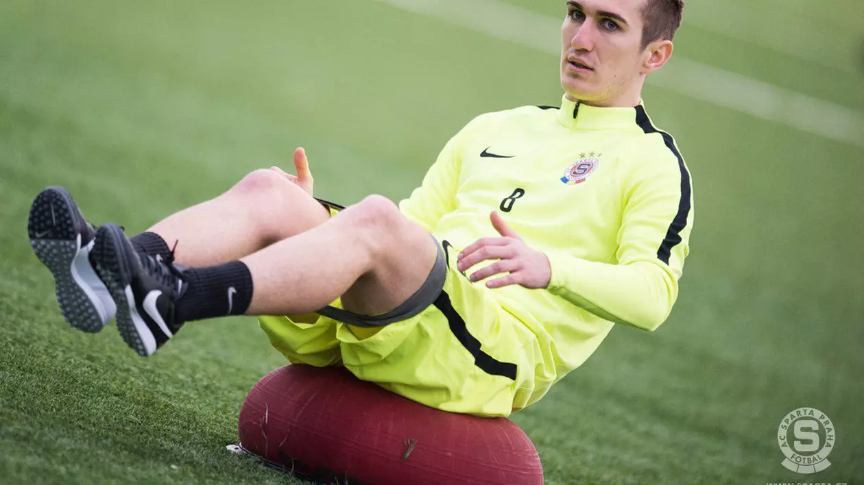 Bogdan Vătăjelu a făcut primul antrenament la Sparta Praga