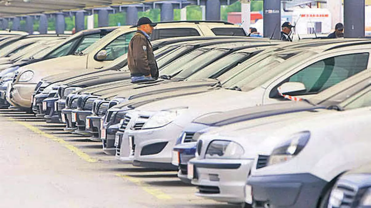 Cum vor recupera românii banii din taxa de poluare