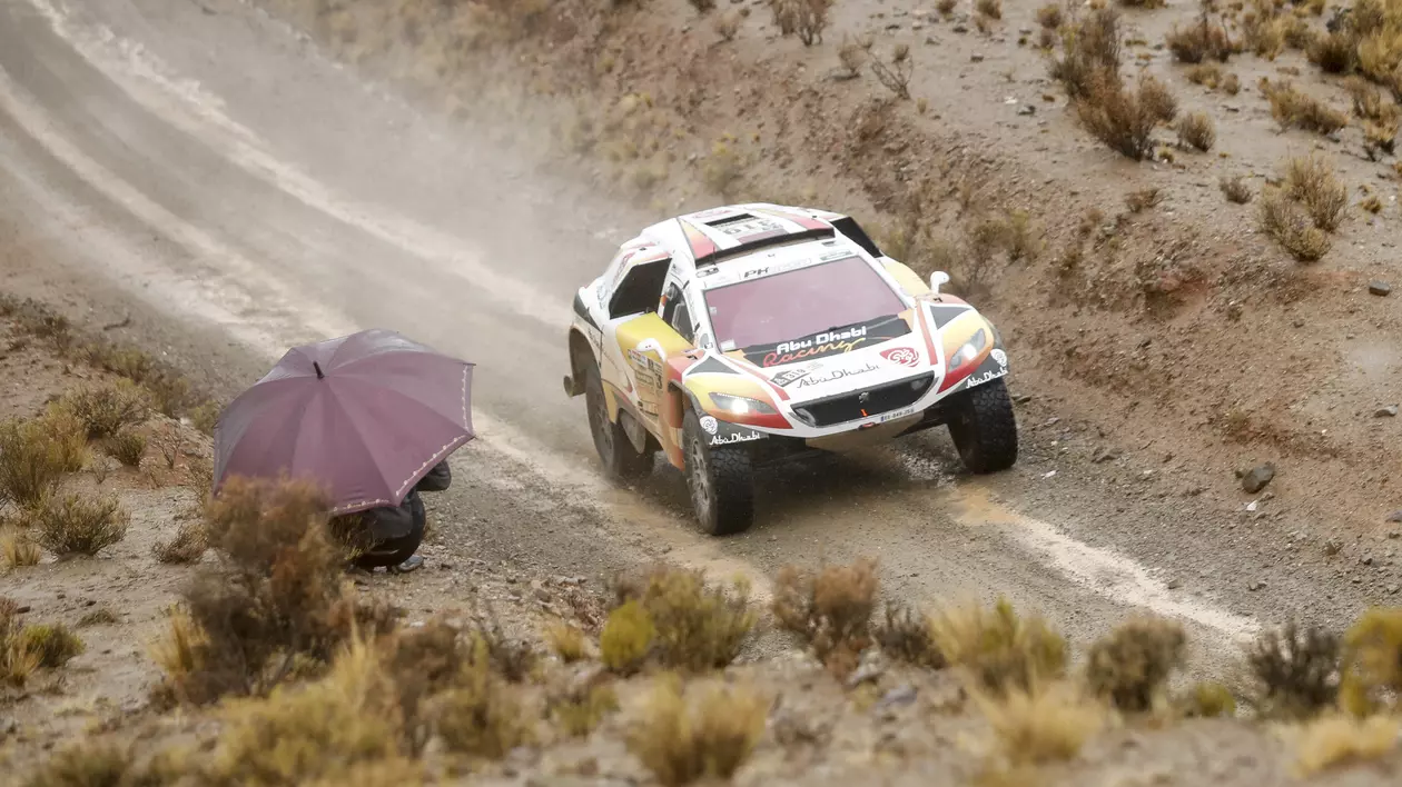 Maşină participantă la Raliul Dakar 2017. (FOTO: EPA)