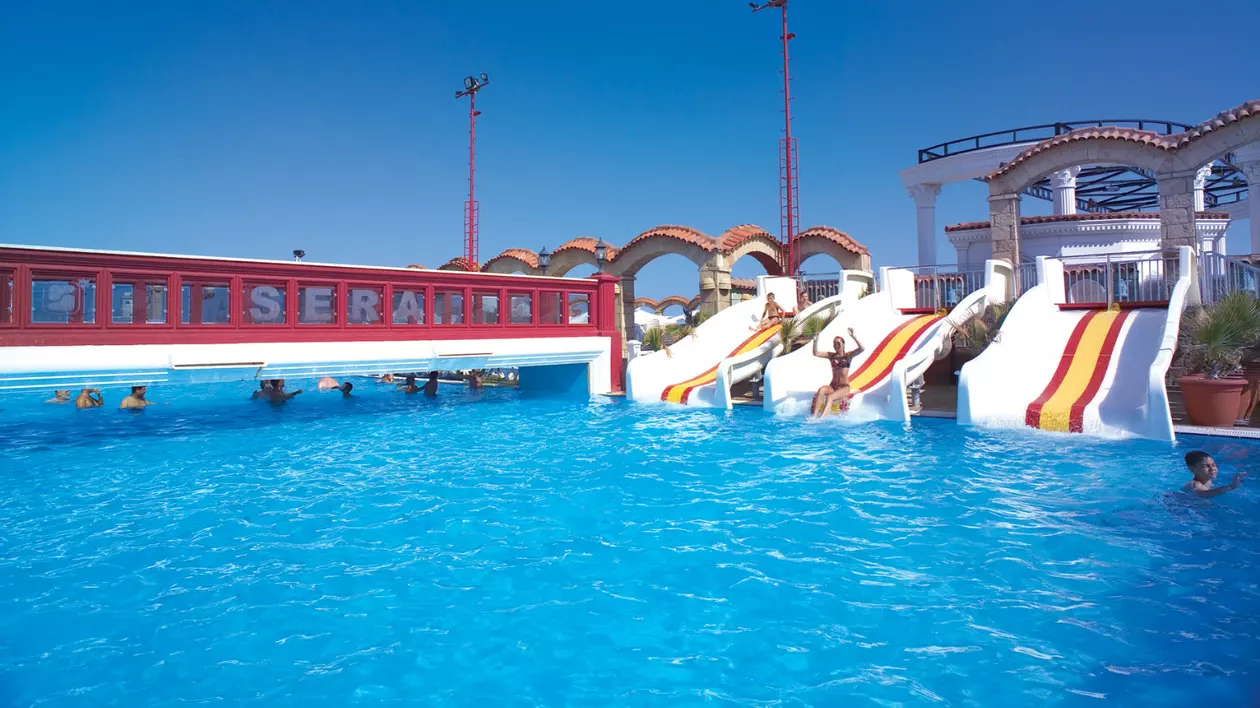 (P) Aventuri în familie la Club Hotel Sera din Antalya