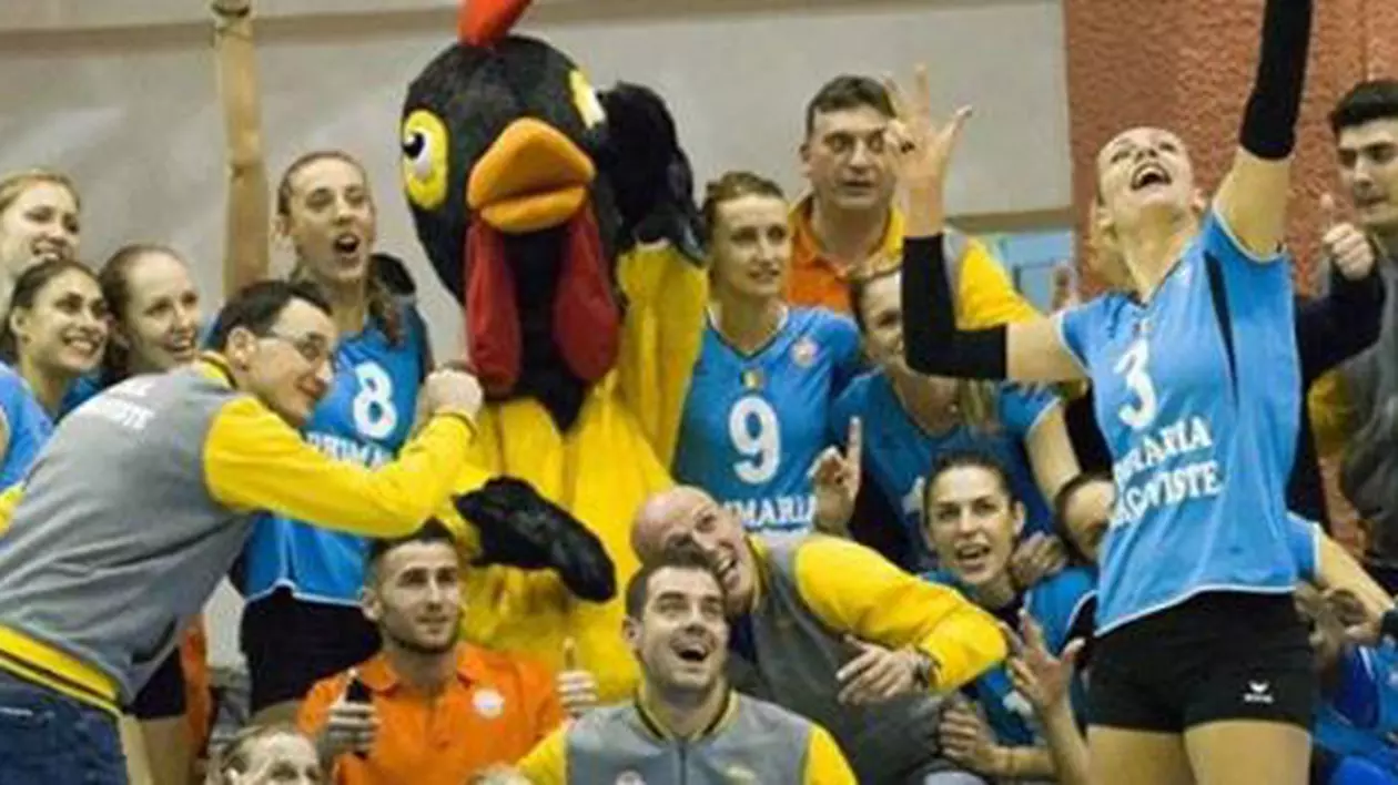Debut victorios pentru fetele de la CSM Târgoviște și Volei Alba Blaj în grupa 1-6 din Divizia A1 de volei. Piteștiul a bătut la Tg. Mureș în play-out.