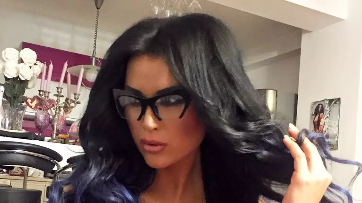 Cât a primit Daniela Crudu pentru o partidă de amor. Bruneta face dezvăluiri din intimitate