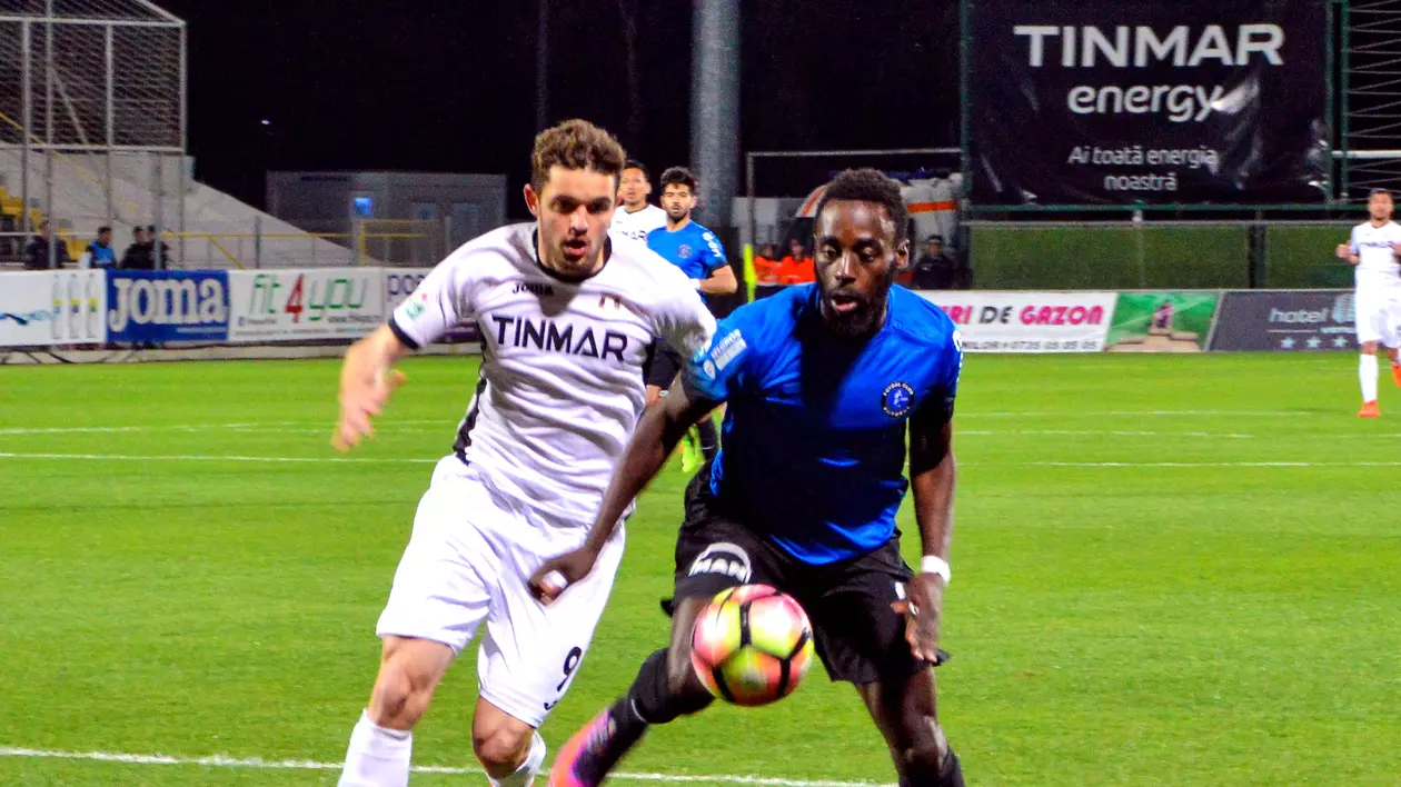 După ce propunerea de a-l cumpărat pe Bogdan Țâru a fost refuzată de Gică Hagi, Gigi Becali l-a ofertat pe Kevin Boli, de la Viitorul