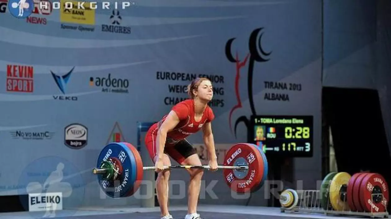 Loredana Toma a cucerit trei medalii de aur la Campionatul European de haltere