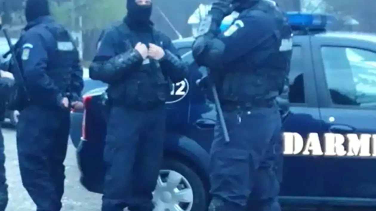 Percheziții în Prahova, într-un dosar de șantaj și cămătărie