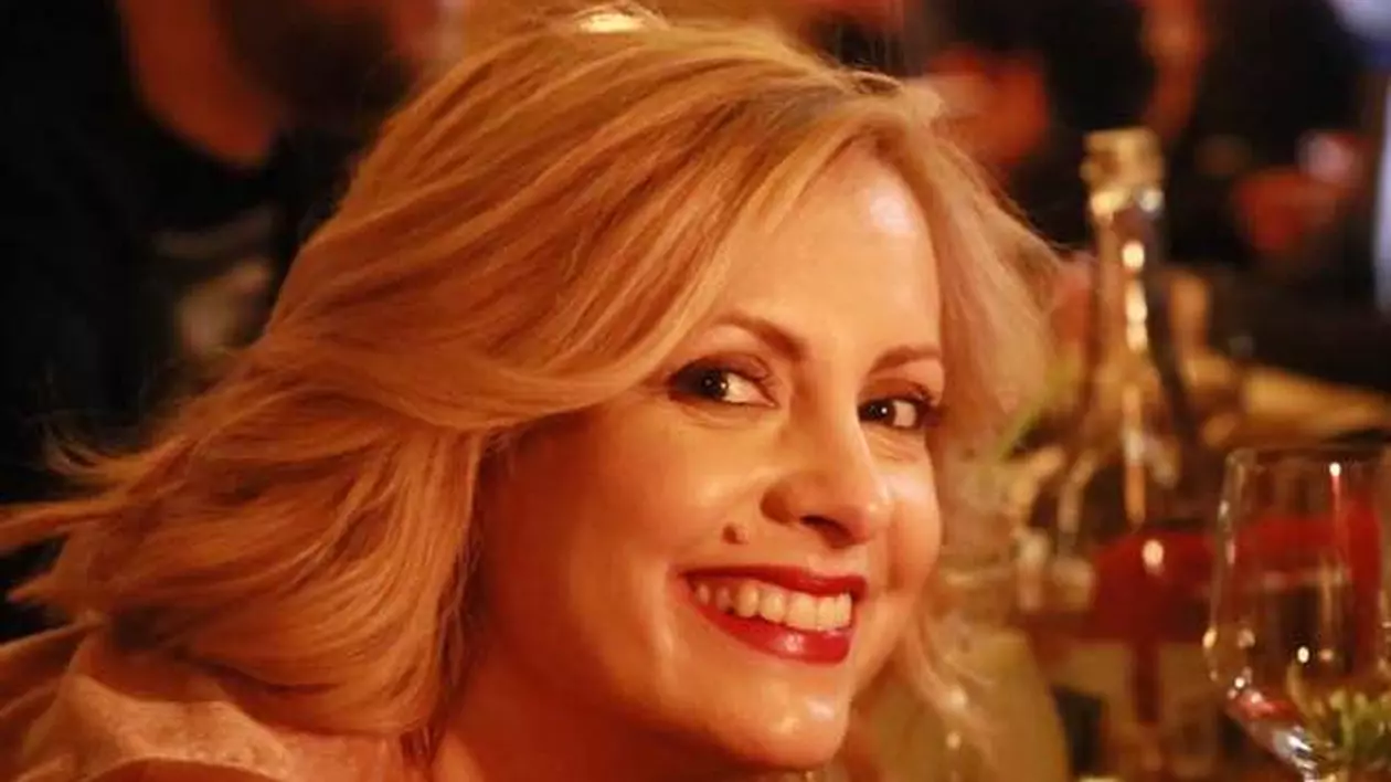 Simona Gherghe a născut