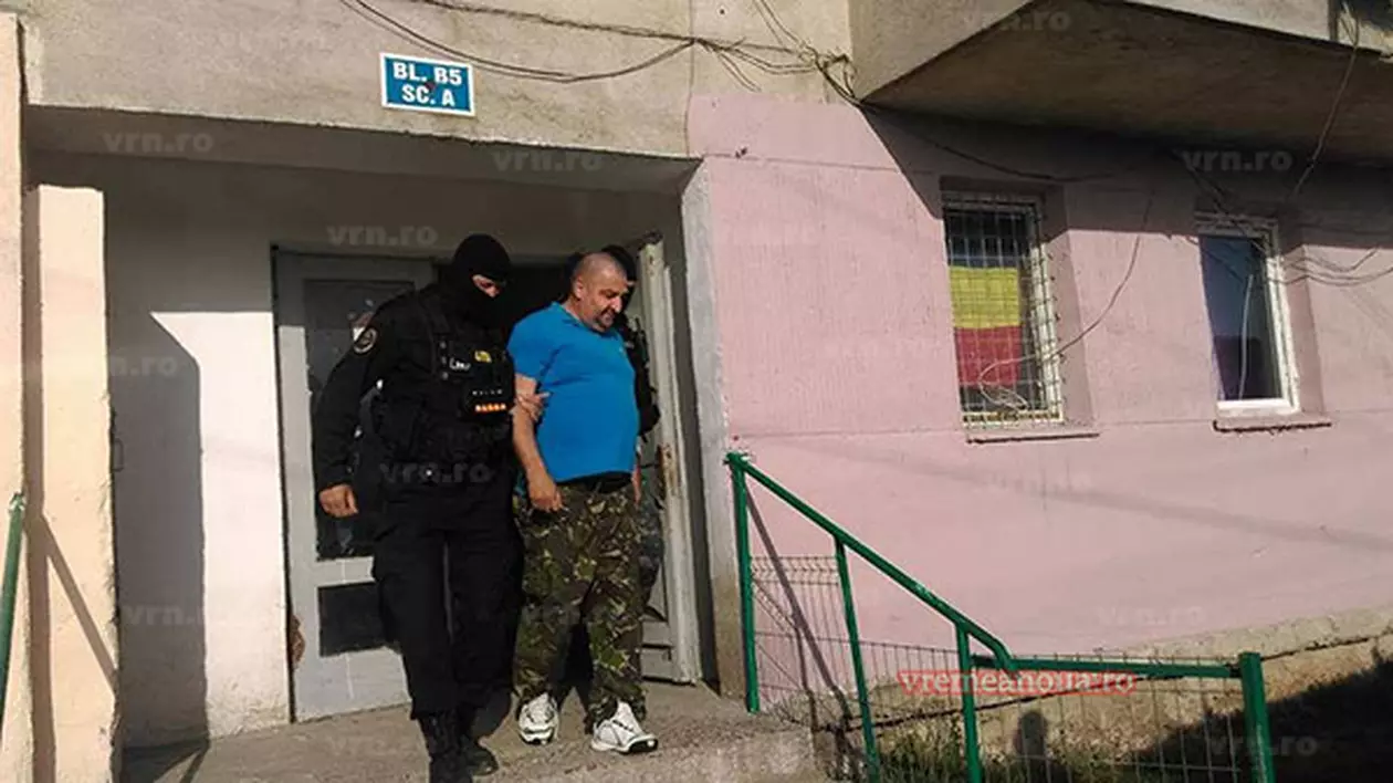 Polițist de frontieră din Vaslui, reținut de mascați. Marius Aurelian Profiri ar fi organizat reglări de conturi de tip mafiot