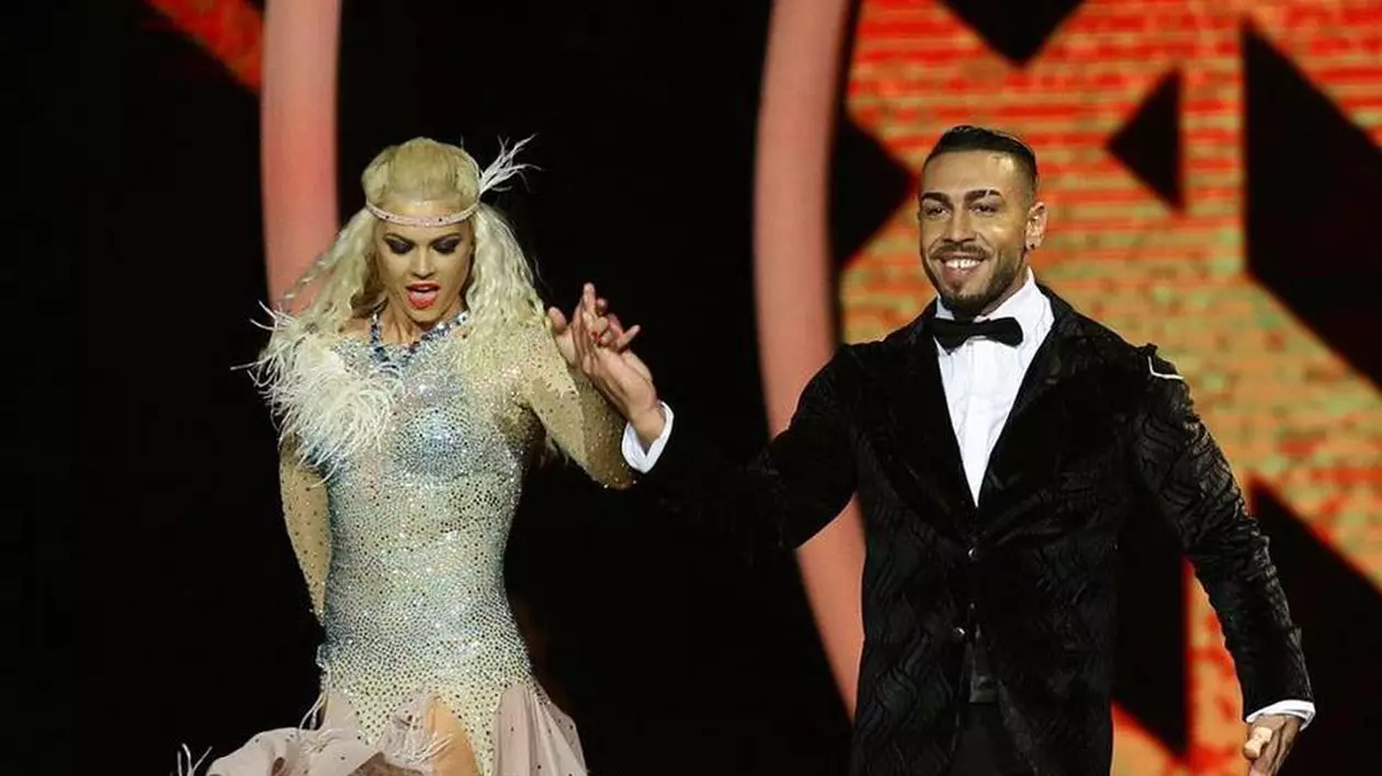 Ce s-a întâmplat cu partenera de dans a lui Alex velea la o zi după finala Uite cine dansează. Unde și-a făcut apariția sexy-blonda | FOTO EXCLUSIV