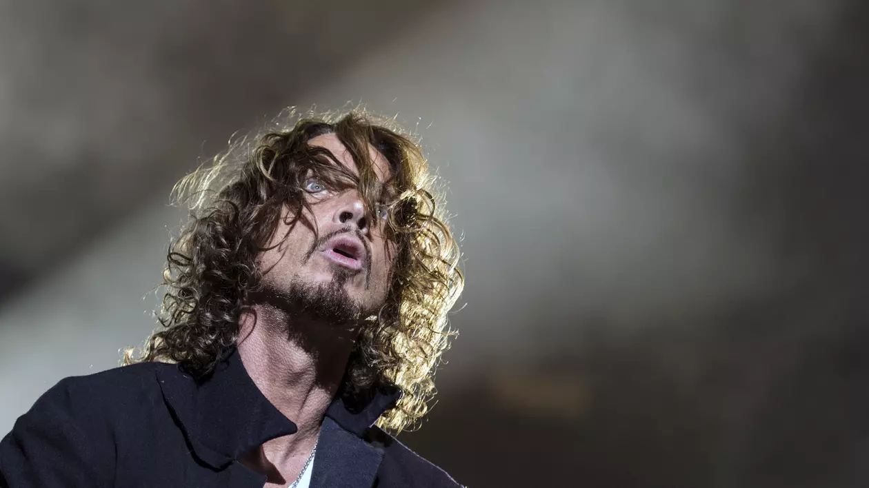 Chris Cornell a murit