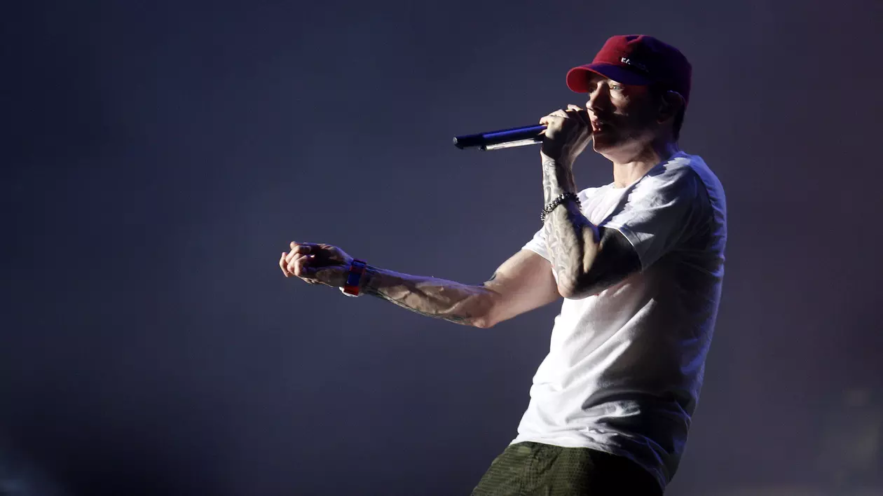 Eminem îl atacă din nou pe Trump