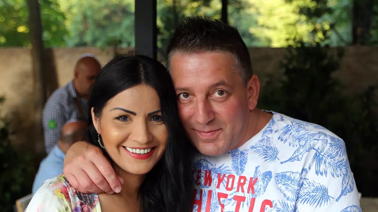 FOTO EXCLUSIV/ Costin Mărculescu a învățat secretul înțelegerii perfecte în cuplu: ”Iubita mea mă mai bate câteodată!”
