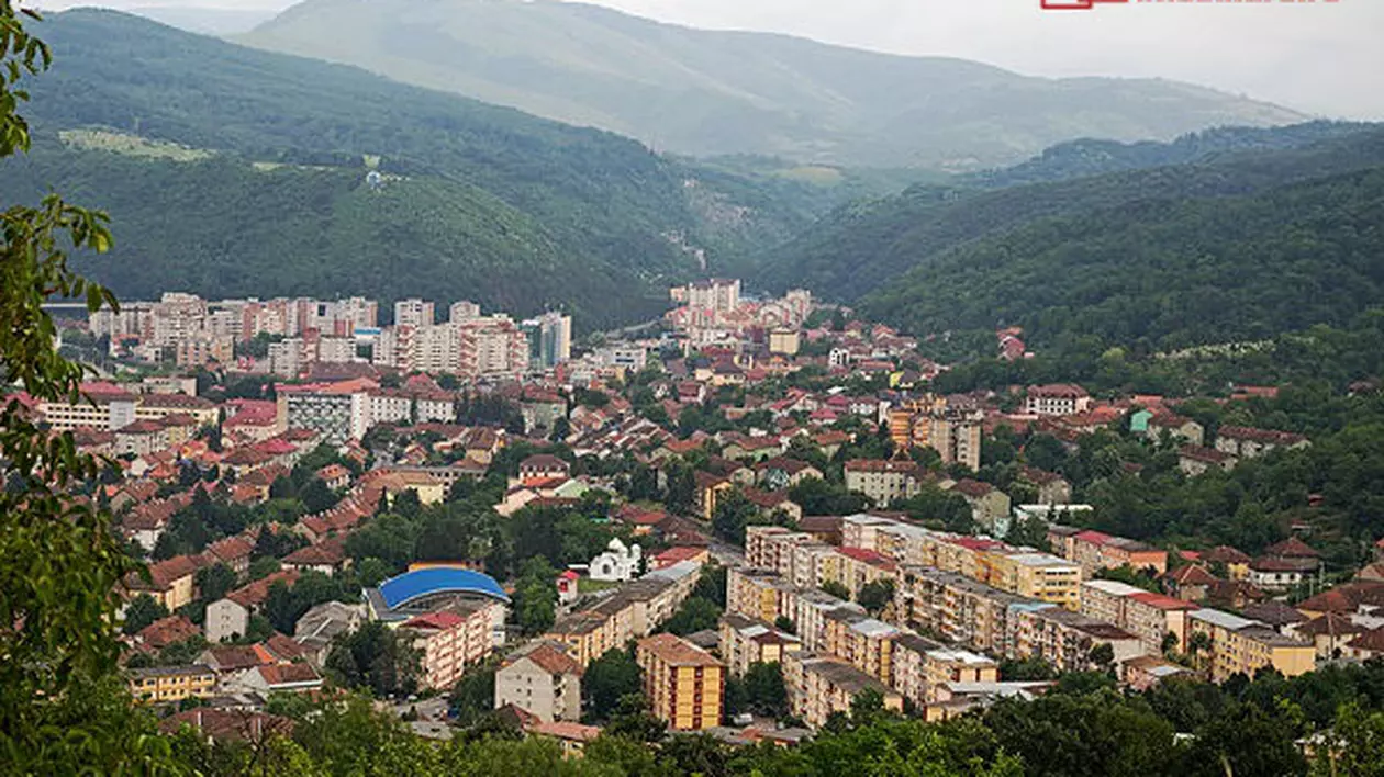 Reșița și Giurgiu se află pe primul loc în topul orașelor reședință de județ cu cele mai mici prețuri pentru locuințe