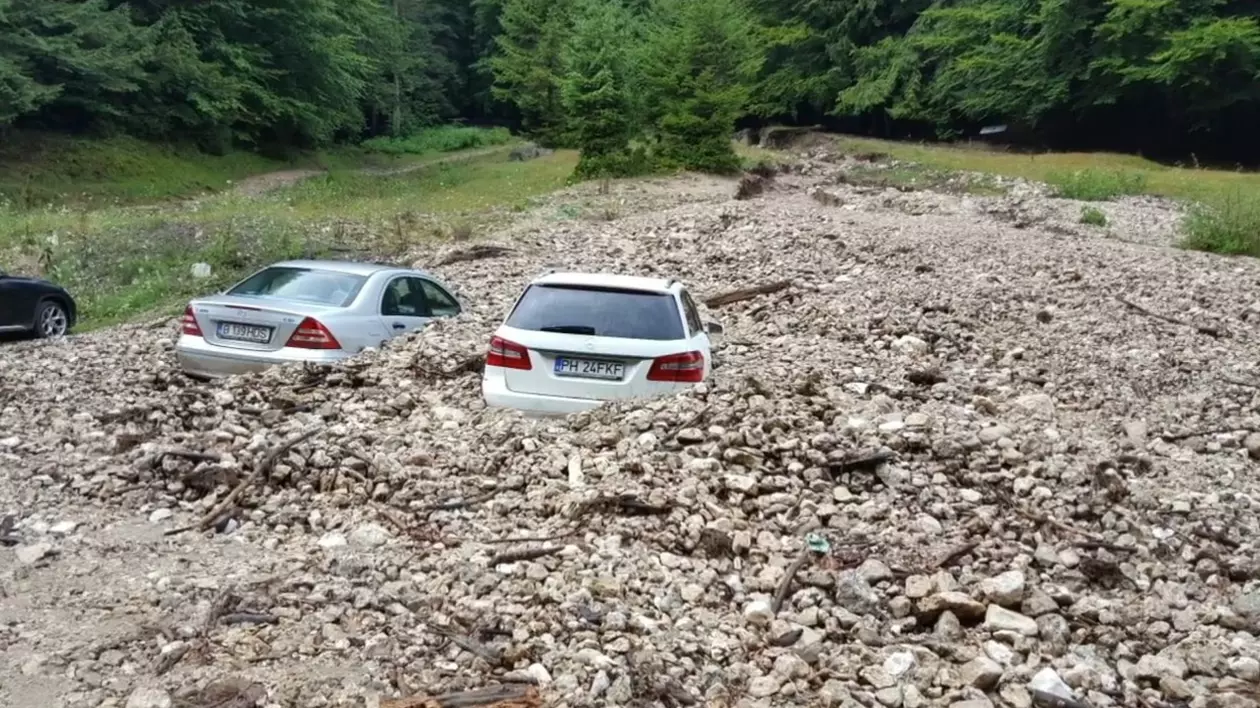 alunecare de teren în Zărnești