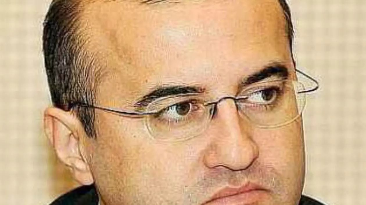 Editorial de Claudiu Săftoiu. Să plângem cu Goțiu și Palada. Despre politicieni nesimțiți față de propria nesimțire