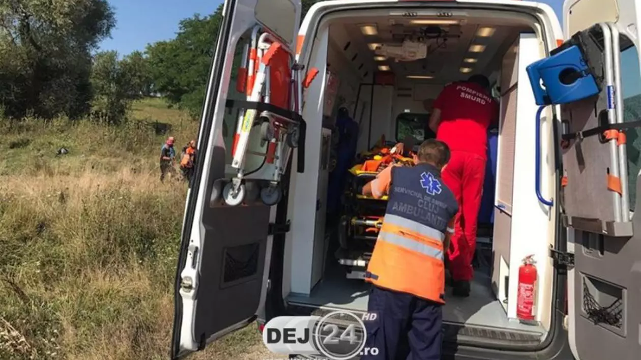 Un copil de 8 ani, în stare critică după ce a căzut într-o fântână din Dej.