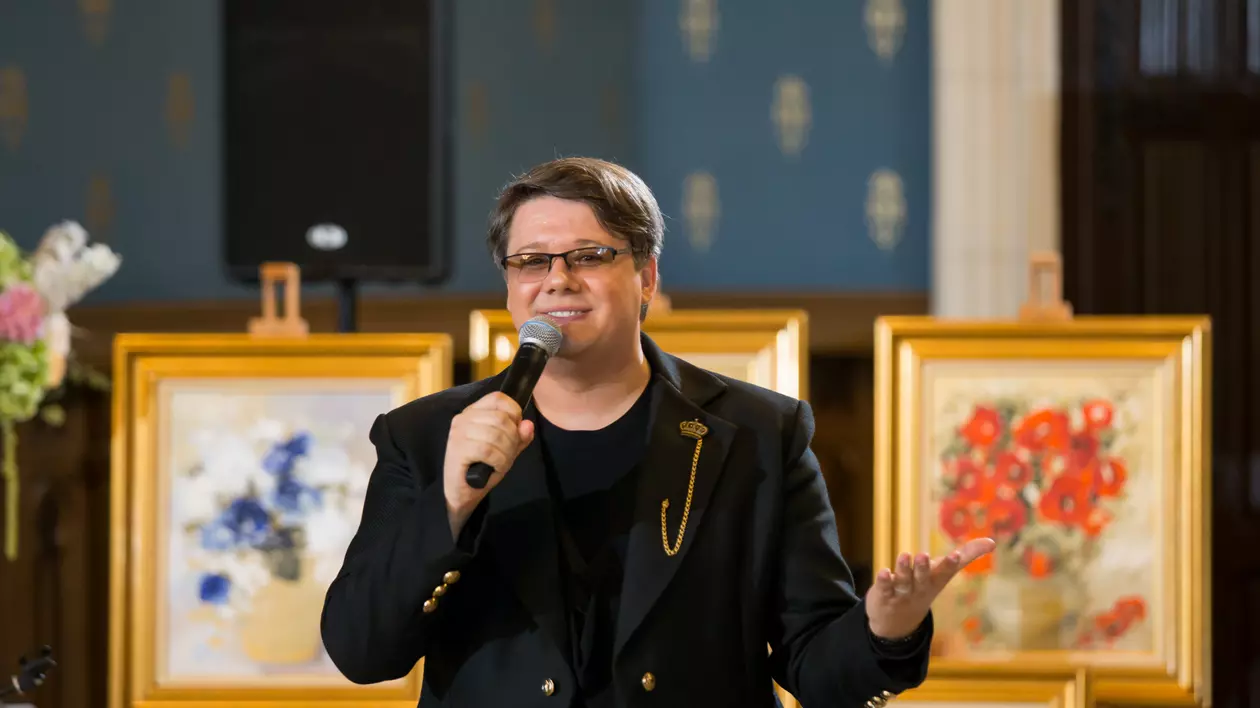 GALERIE FOTO/ Tablourile lui Paul Surugiu - Fuego au cucerit ieșenii, la Palatul Cultural de la Iași