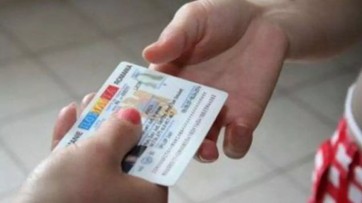 Criminalul și-a lăsat buletinul de identitate lângă bătrâna ucisă. În aceeași zi, ucigașul fusese eliberat din arest și plasat sub control judiciar pentru un furt