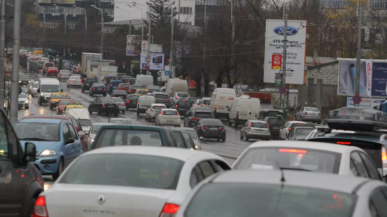 Parcul auto national a atins 6 milioane de masini. Mai mult de 40% sunt mai vechi de 15 ani