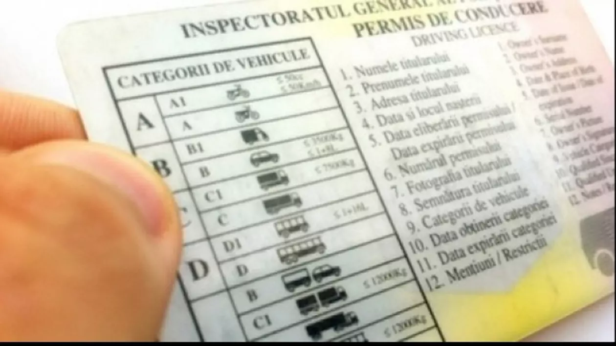 Polițistul care a primit sex și șpagă pentru permisul de conducere, condamnat cu suspendare