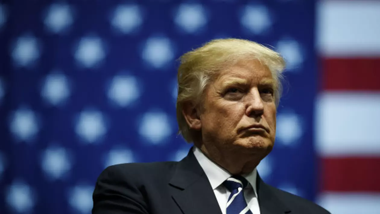 Trump se apără de acuzațiilor de instabilitate psihică