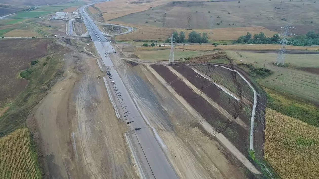 Intrarea în București dinspre autostrada spre Ploiești și lotul 2 al Autostrăzii Sebeș-Turda, sub semnul întrebării, după ce Euro Construct a intrat în insolvență