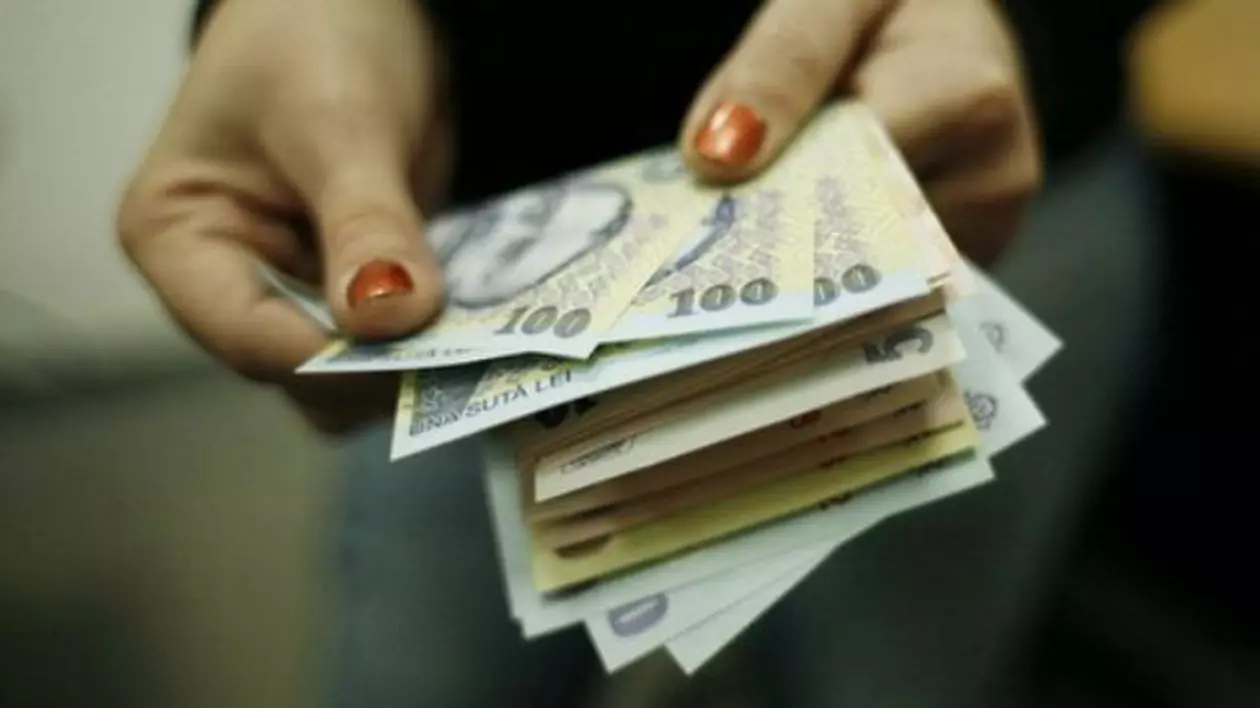 Sindicatele anunță proteste de amploare dacă Guvernul nu renunță la trecerea contribuțiilor sociale de la angajator la angajat