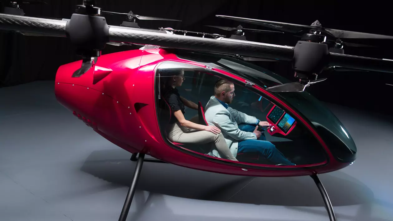 Zbor al unei drone autonome care poate transporta doi oameni