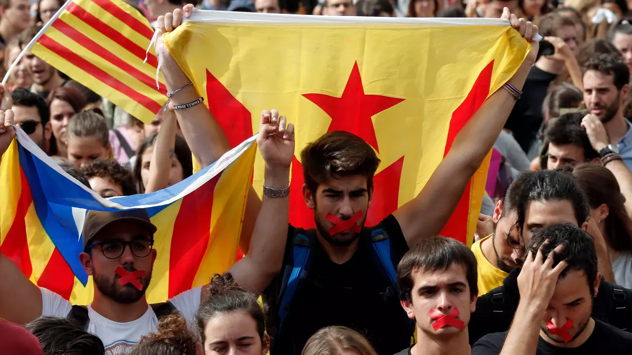 Spania, în criză. Scenarii posibile după referendumul din Catalonia