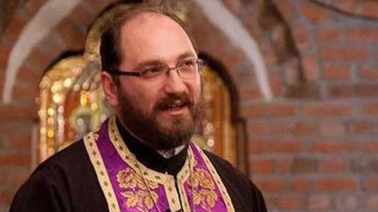 Crăciunul nu vine la întâmplare, nici pentru a împlini calculele numerologilor de astăzi și nici pentru a umple rafturile de produse de post ori dulce sau pentru a ne transforma în ”alergătorul la raft. Sărbătoarea nu trece după cele trei zile libere, ci ”șade asemeni unui izvor de făptuire și har”, spune, pentru Libertatea, părintele Constantin Necula, care ne sfătuiește ”să lăsăm năravurile vechi și să ne curățim”.