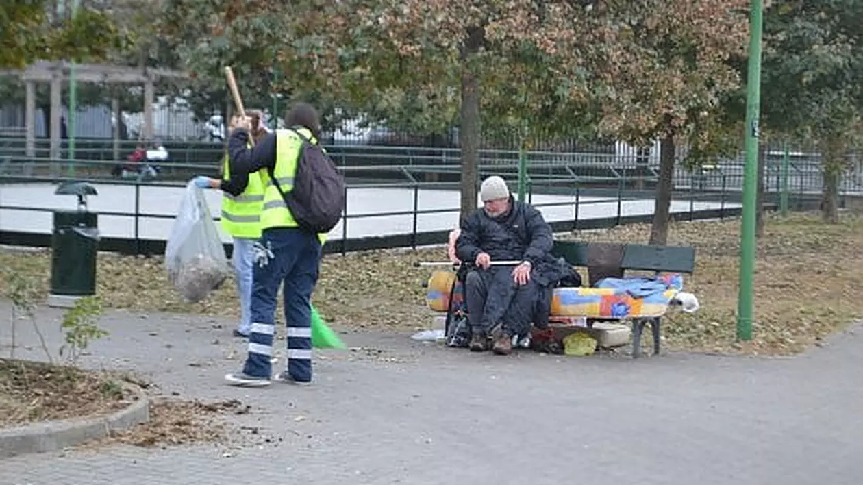 Român fără adăpost incendiat într-un parc din Torino