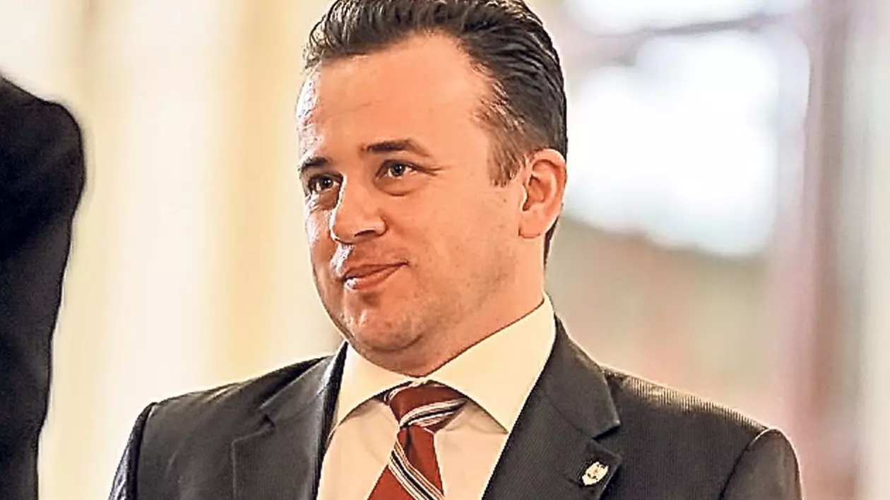 Liviu Pop, în ziua arestării unui elev pentru agresarea unei profesoare: Violența în școli s-a înjumătățit