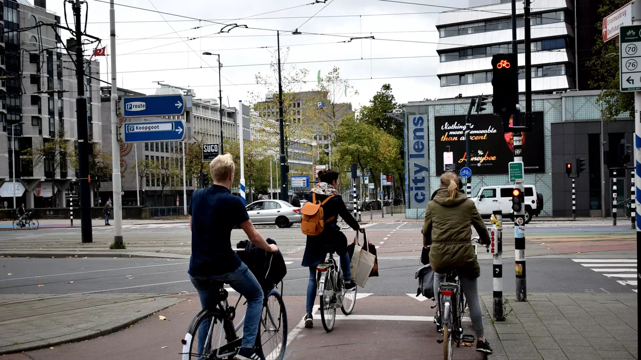 Exisistă viaţă fără maşină în Rotterdam