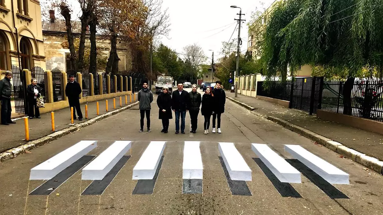 Ciolacu: Zebra tridimensională de la Buzău, o soluție pentru a crește atenția șoferilor lângă școli și grădinițe