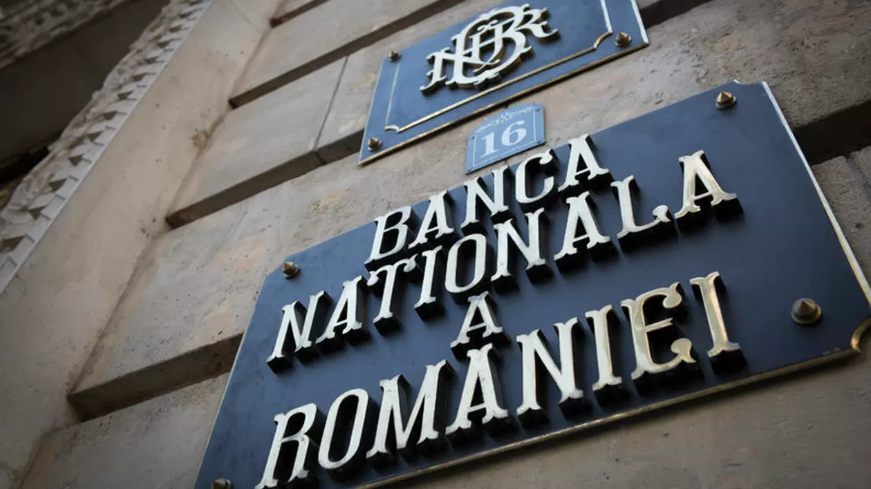 BNR a crescut dobânda la 2,25%. Urmează rate mai mari la creditele în lei. Sediul BNR