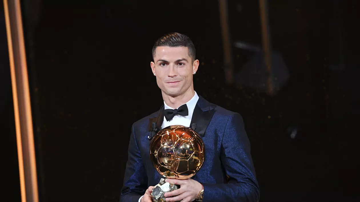 Cristiano Ronaldo a câștigat Balonul de Aur 2017. E a cincea oară când primește trofeul / VIDEO