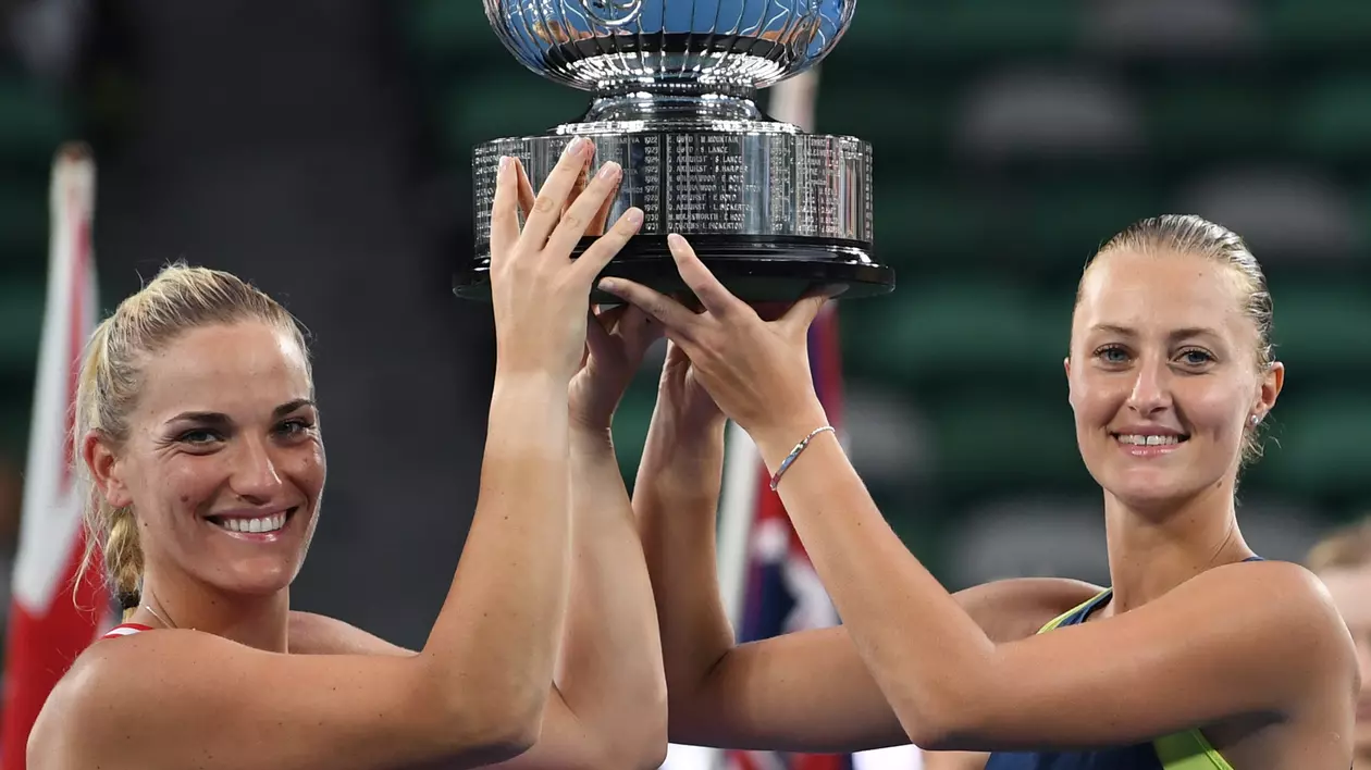 Kristina Mladenovic și Timea Babos au câștigat Australian Open la dublu