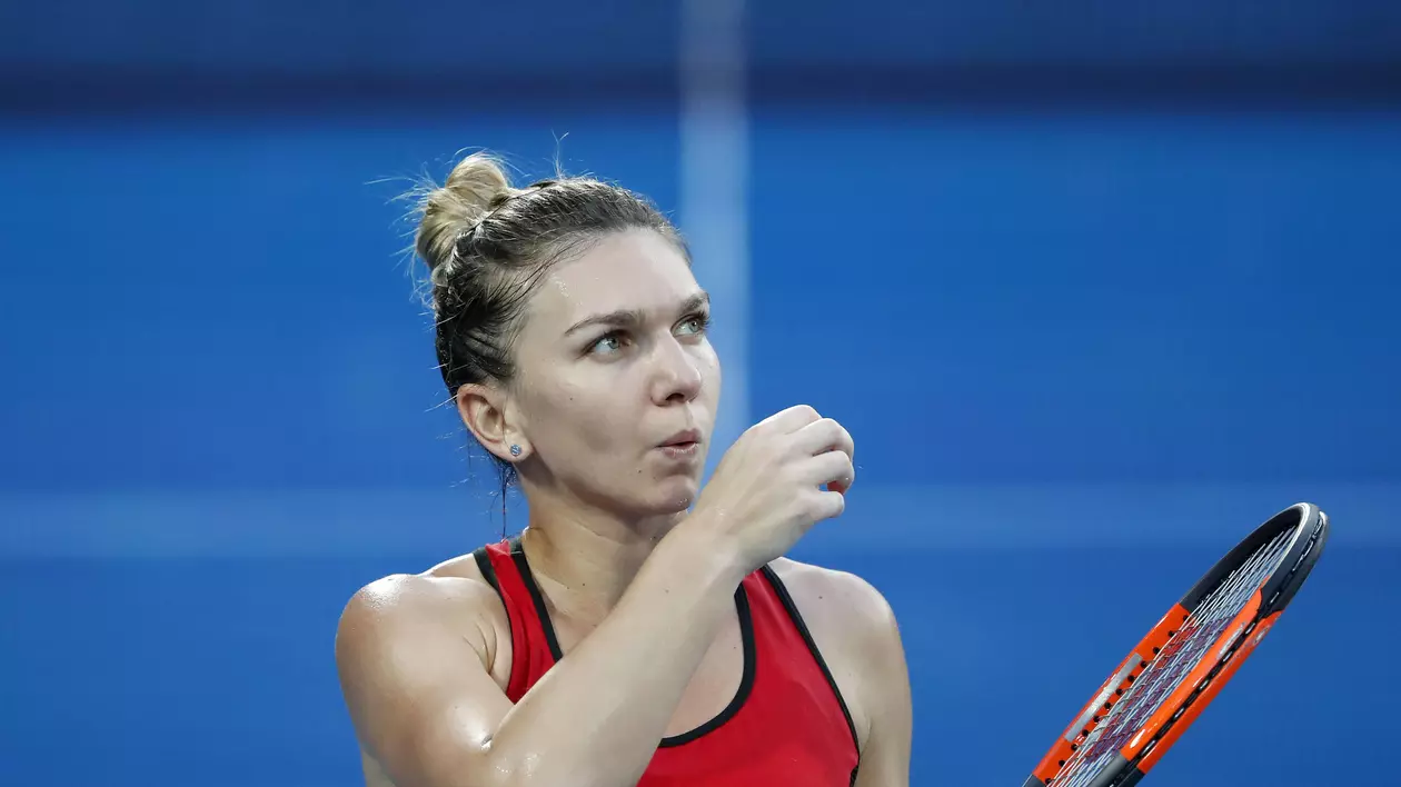 Simona Halep, 119 zile pe primul loc în clasamentul WTA. Halep a pierdut sâmbătă, la Melbourne, a treia finală de Grand Slam din carieră în faza danezei Caroline Wozniacki. Tot jucătoarea nordică a trecut pe primul loc în ierarhia profesionistelor.