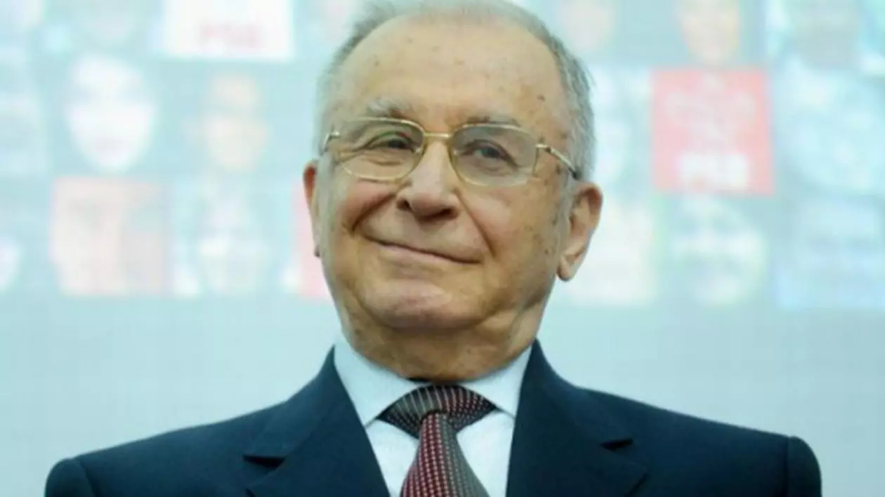 Ion Iliescu locuiește într-un apartament de lux, luat la preț de nimic. Cât a dat pe casă | FOTO