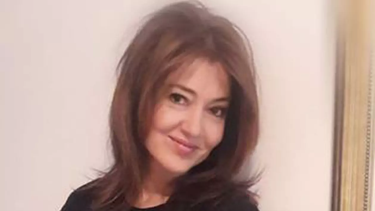 Oana Sârbu, în costum de baie. Și-a scos pozele sexy la vedere