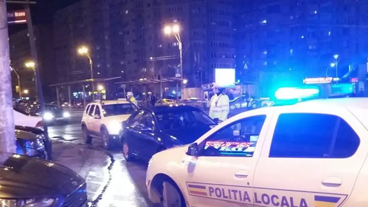 Directorul adjunct al Poliției Locale Sector 3 a fost suspendat. Beat, bărbatul s-a răsturnat cu mașina de serviciu după ce a lovit alte trei autoturisme