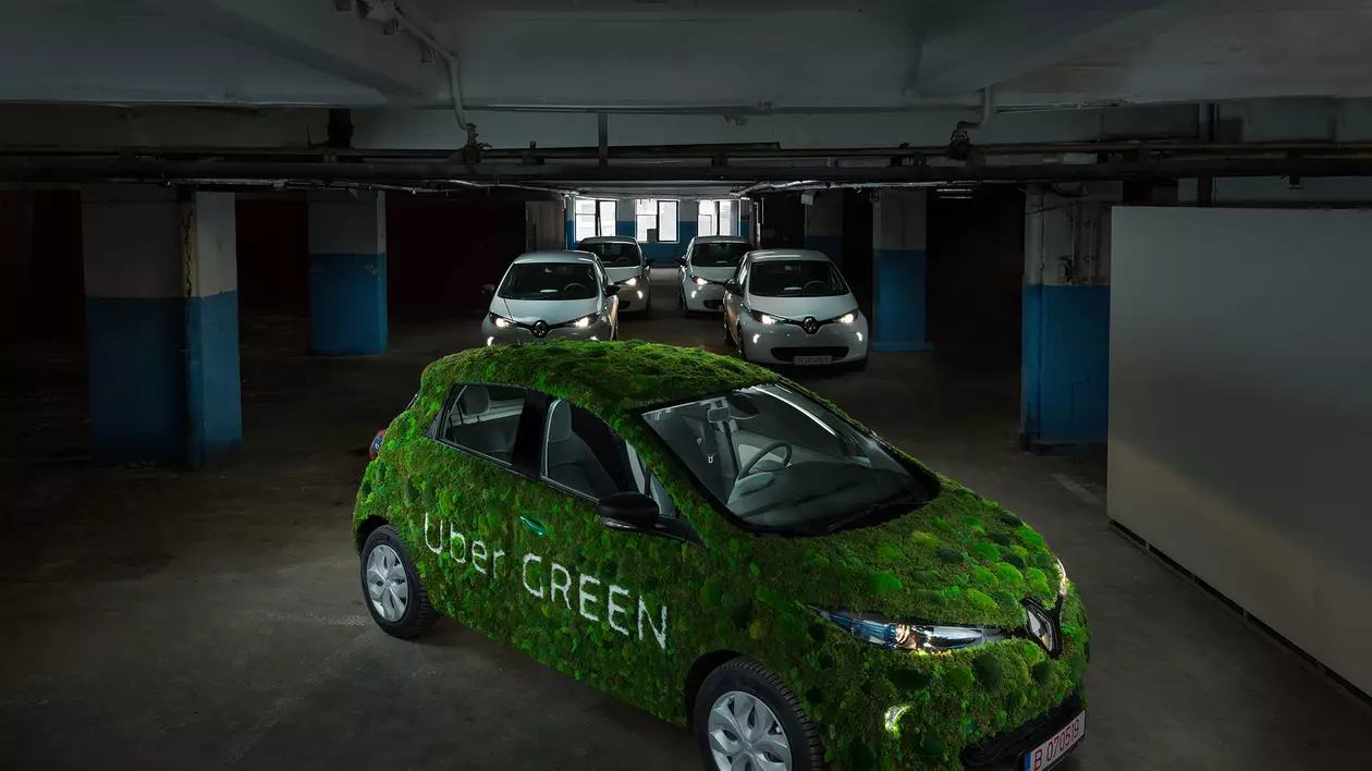 Serviciul UberGREEN, disponibil de marți. Serviciul prevede posibilitatea chemării de mașini 100% electrice