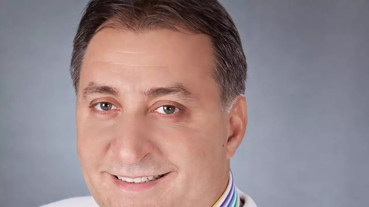 EXCLUSIV/ Vali Vijelie pleacă în primul turneu în America după 20 de ani! Manelistul va cânta în SUA și Canada