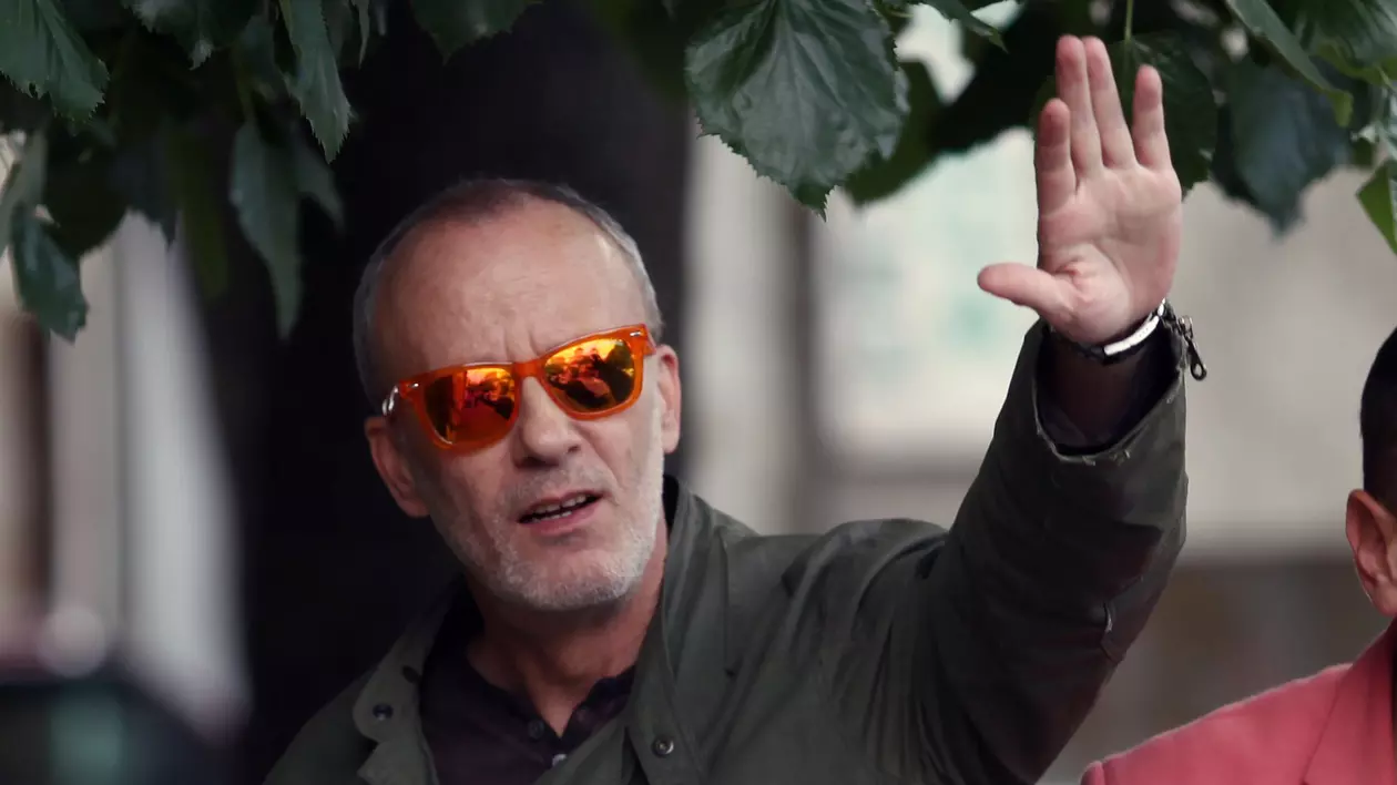 Trupul lui Andrei Gheorghe a fost depus la Crematoriul ”Vitan Bârzești”. Sâmbătă, realizatorul de emisiuni de radio va fi incinerat