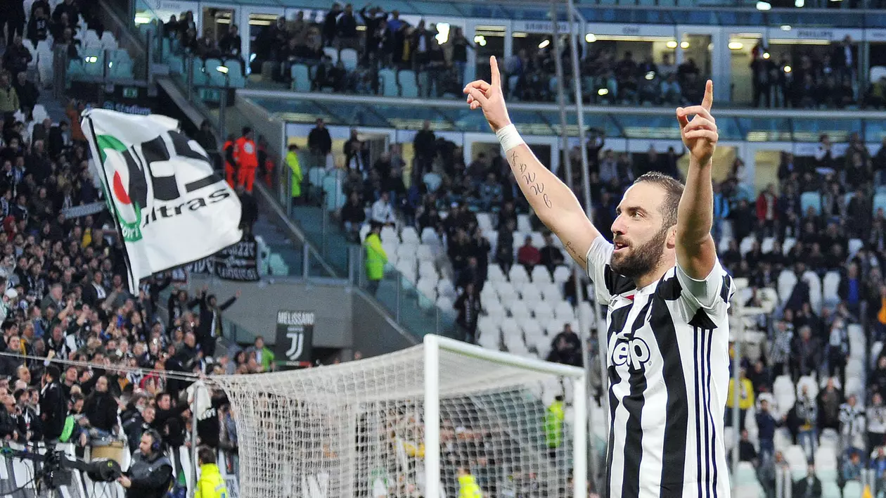 Paris Saint-Germain îl vrea pe Gonzalo Higuain