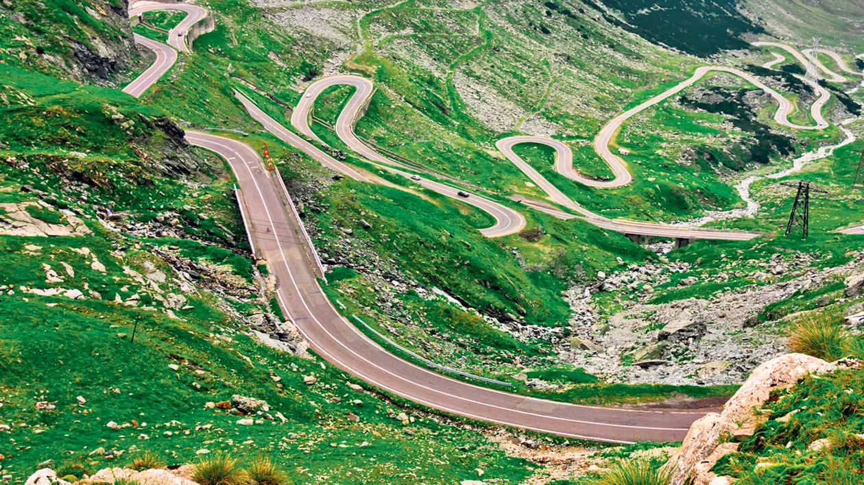 Se redeschide circulaţia pe Transfăgărăşan, duminică, 1 iulie